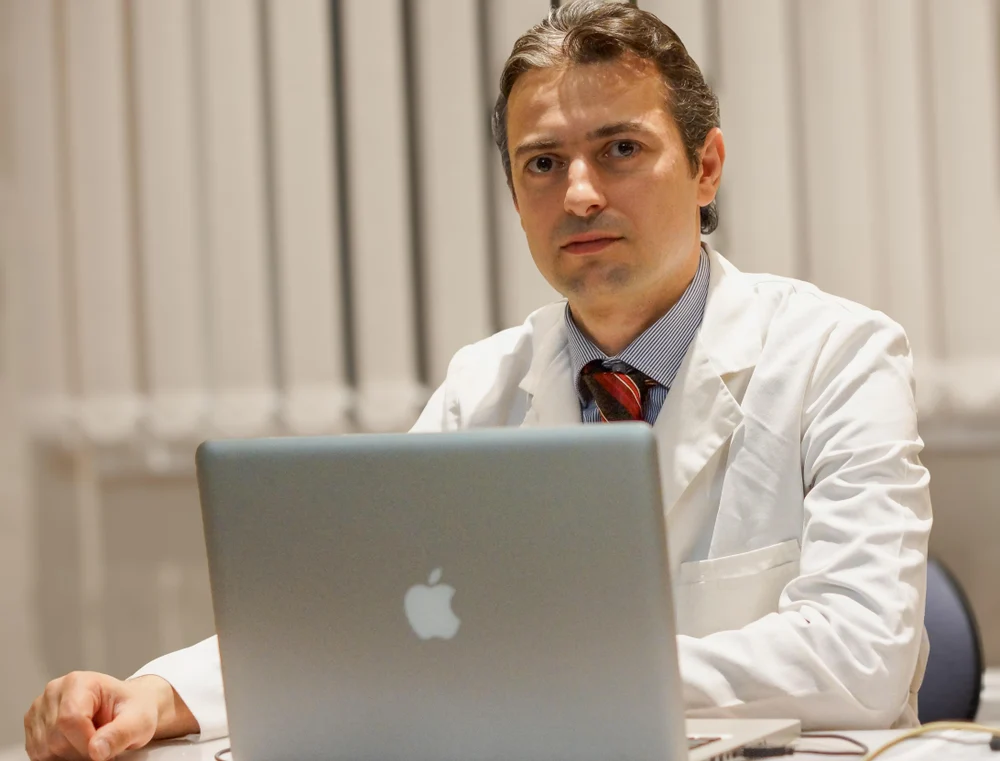 Детский нейрохирург